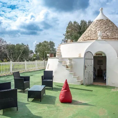 Holiday home Paolos-trullo-im-herzen-der-natur