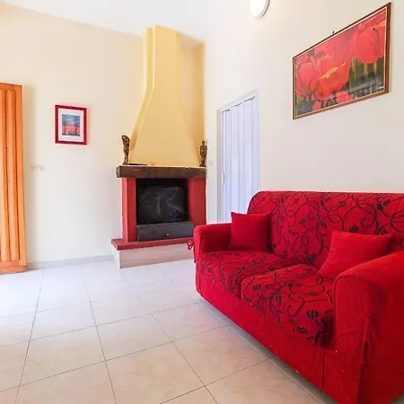 Holiday home Paolos-trullo-im-herzen-der-natur