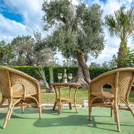Paolos-trullo-im-herzen-der-natur Holiday home *
